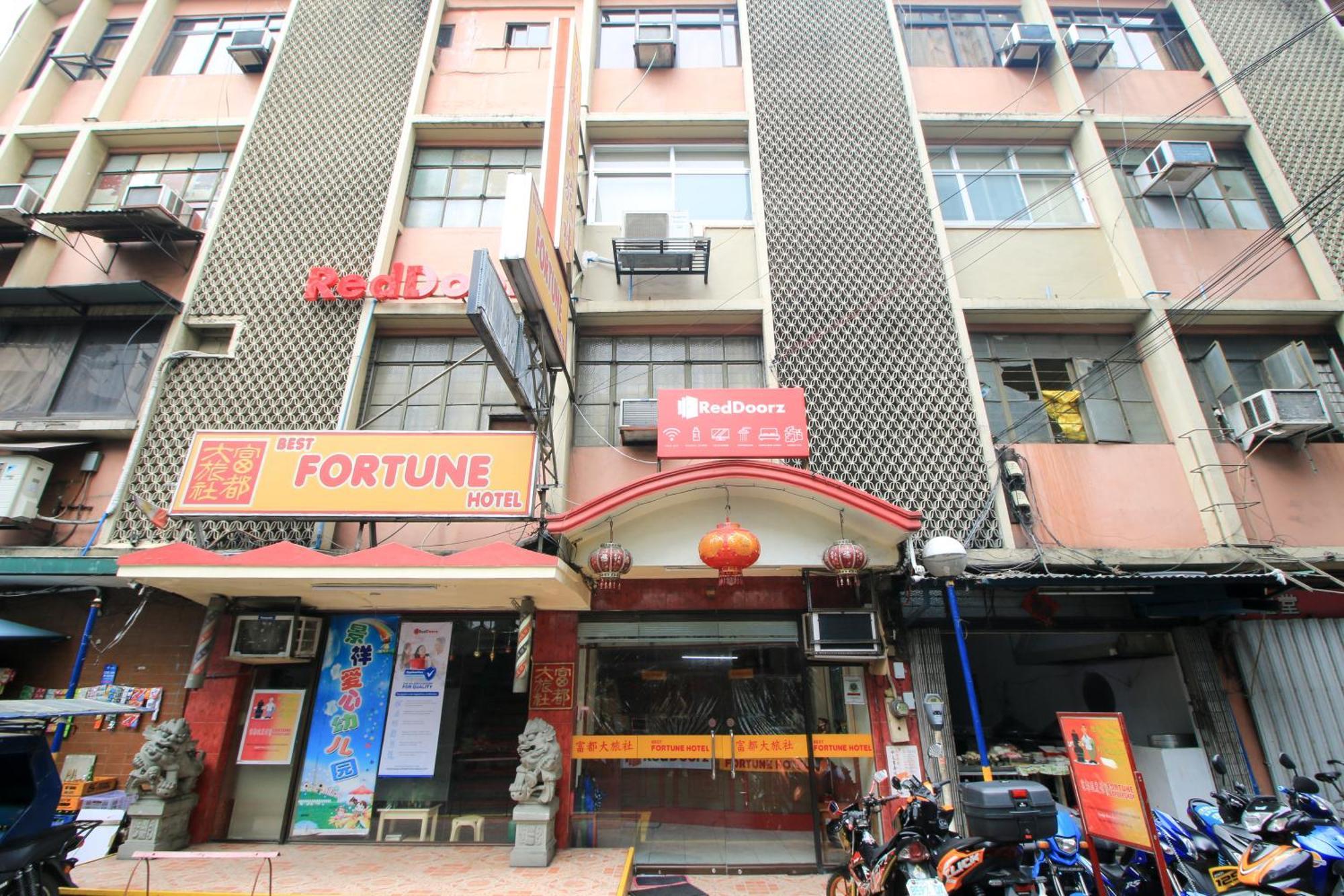 红多兹普拉斯酒店-岷伦洛中国城 马尼拉 外观 照片