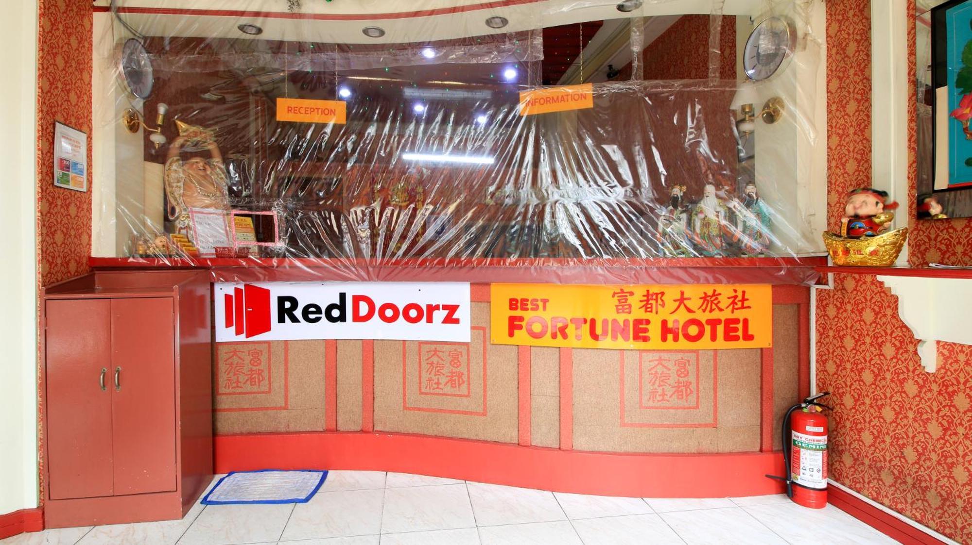 红多兹普拉斯酒店-岷伦洛中国城 马尼拉 外观 照片