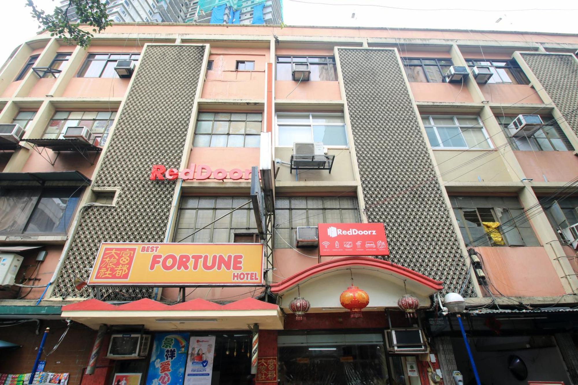 红多兹普拉斯酒店-岷伦洛中国城 马尼拉 外观 照片